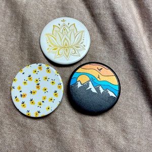 popsockets grips/stands